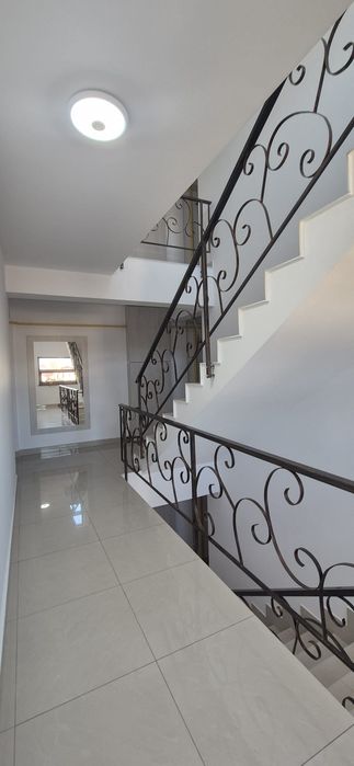 Apartament cu  2 camere decomandat+2 locuri de parcare