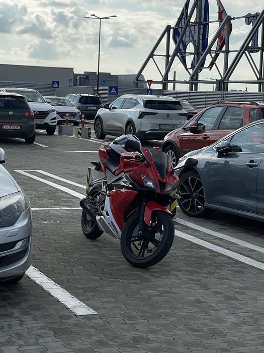 Yamaha yzf r125