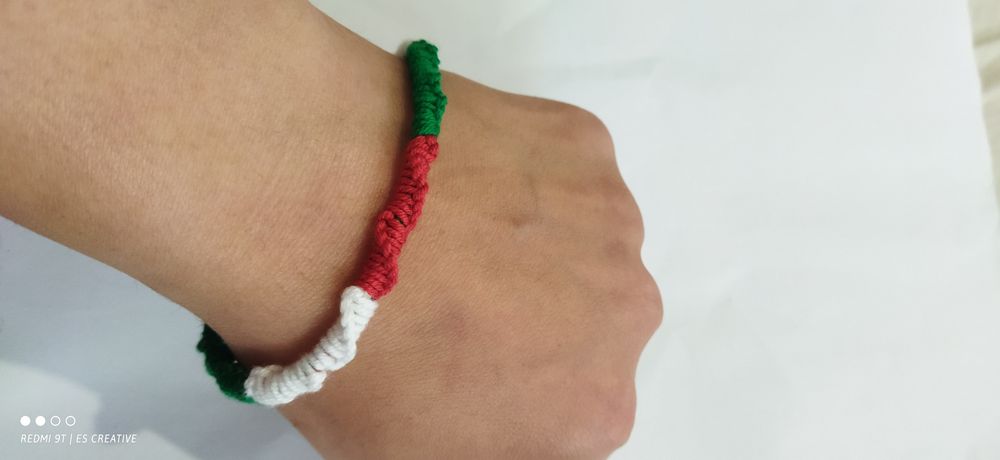 Гривна ръчно изработена с българския трибагреник