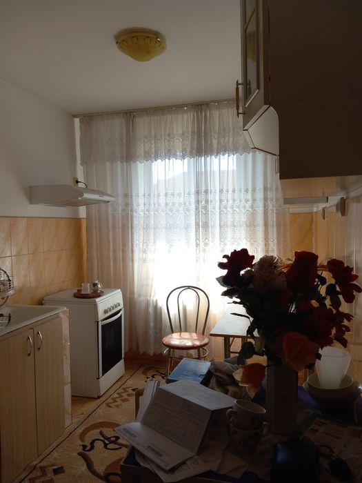 Vând apartament.