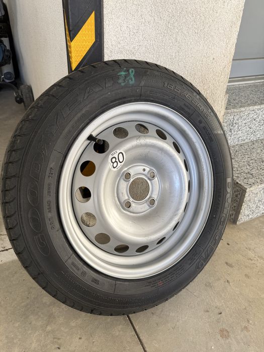 Roata GoodYearDacia 185/65 R15 Ca noua