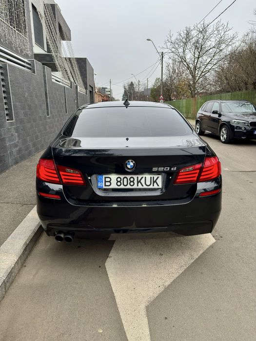 BMW F10 520d Pachet M, Navigatie, Lumini Ambientale, Camera, km reali