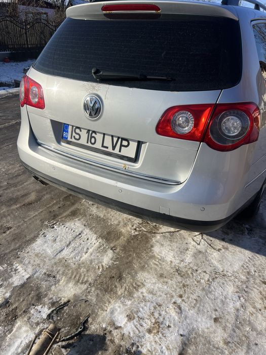 Vand pasat b6 in perfecta stare de functionare cu toate actele la zi.