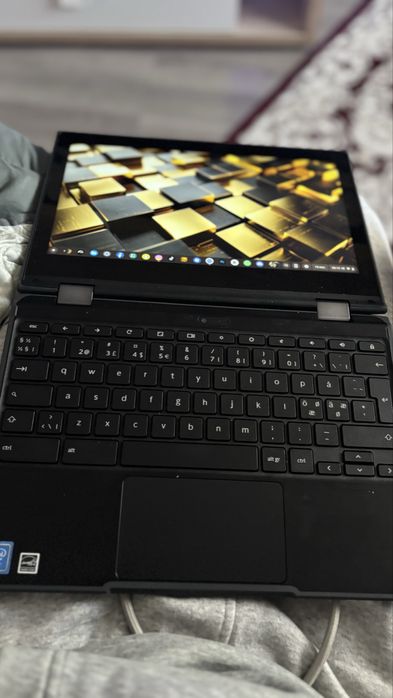 Laptop Lenevo Tableta