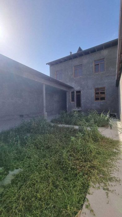 Ховли сотилади: Сергели 3 ва 4 метро бекатлари ораси