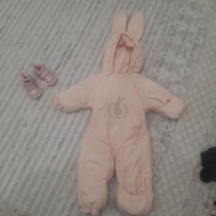 Продам Детский Комбинезон,в отличном состоянии.