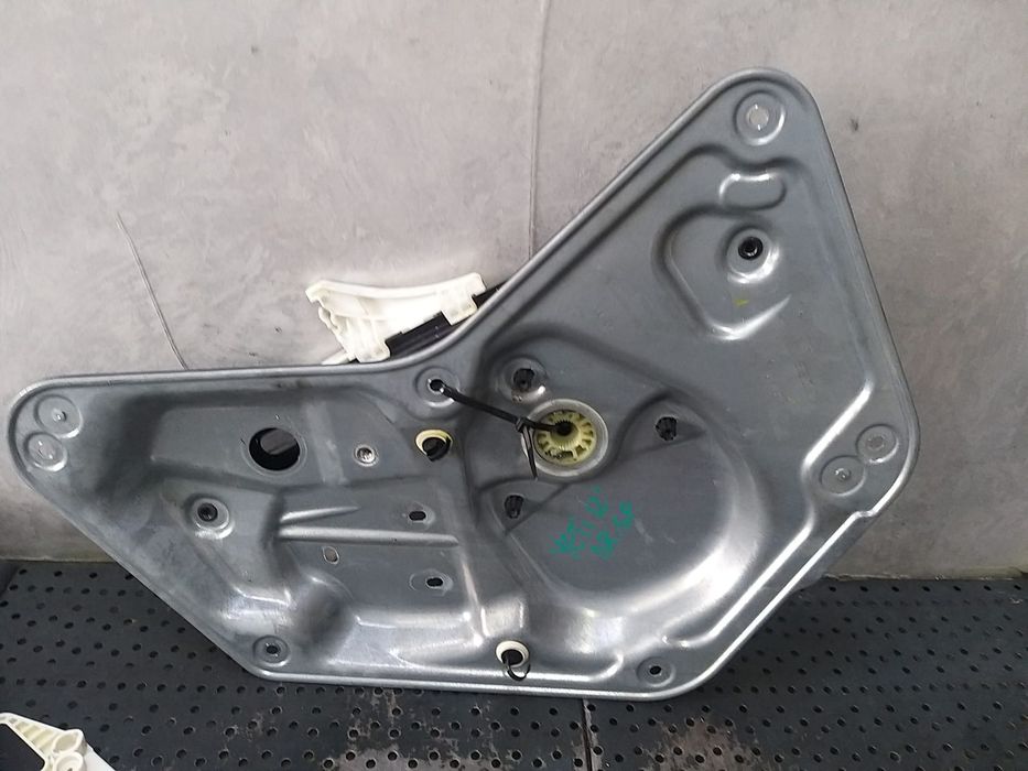 Macara geam electric dreapta spate skoda yeti 5l 5l0839402a