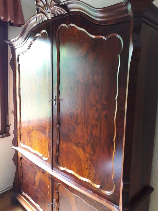 Sifonier  Chippendale Wardrobe