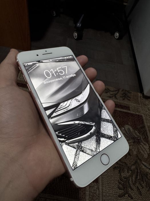Продам живой Iphone 7 plus