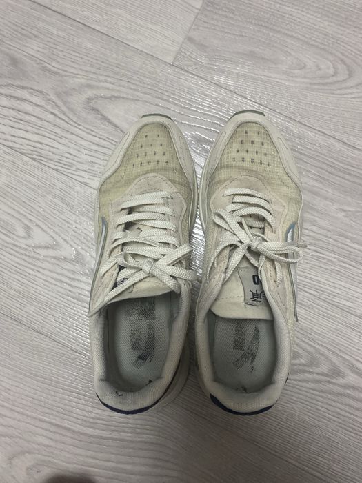 Продам кроссовки Anta