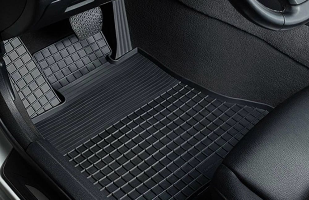 Продаются полики для салона