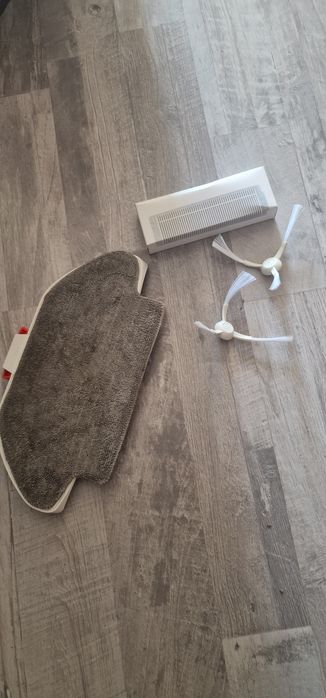 Xiaomi S10 прахосмукачка робот