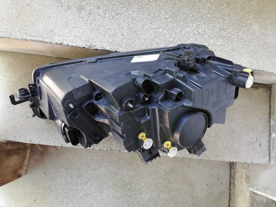 Фарове Шкода Карок LED / Фар Skoda Karoq FULL LED ляв десен Оригинални