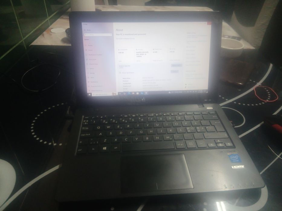 Laptop mini cu tauschen