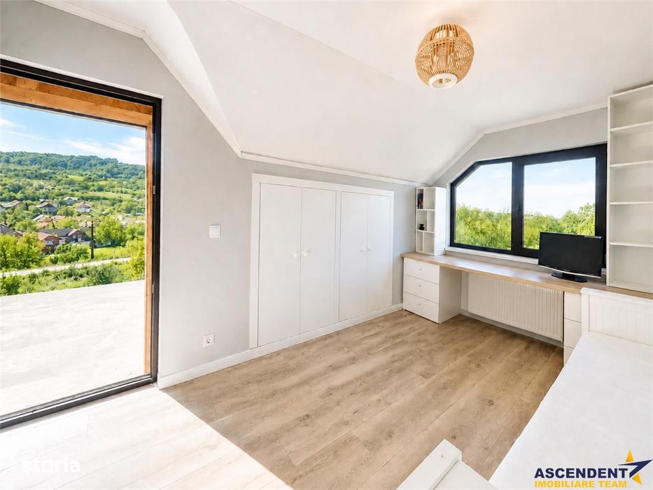 Casa noua Persani, 2022, panorama, design elegant, echipata, 1.532 mp
