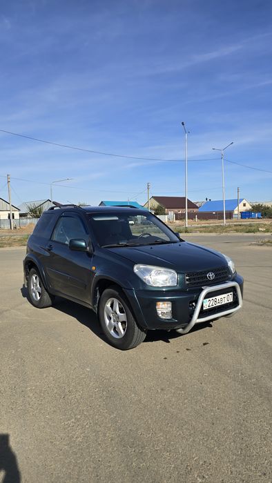 Toyota RAV4 II (XA20) 2001, 2л.