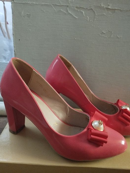 Туфли, сапоги, босоножки