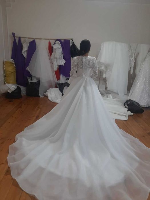 Свадебное платье