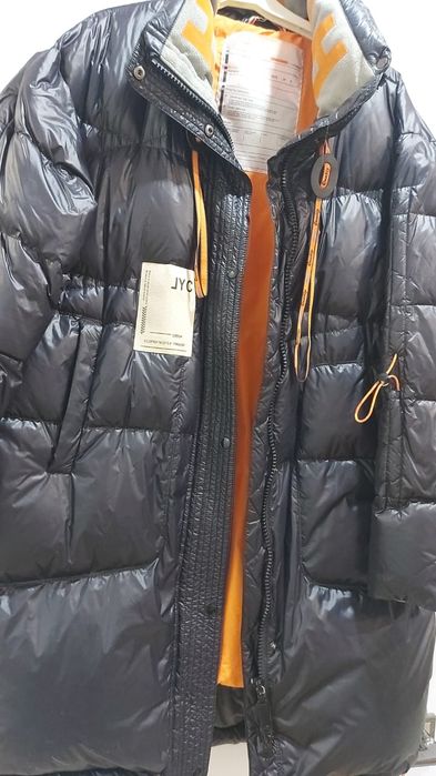 Продам срочно зимнюю куртку за 20000