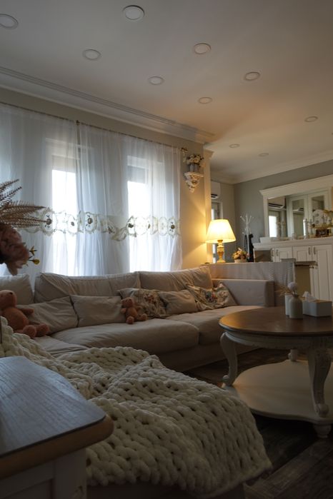 Casa cu piscina in Zavoi