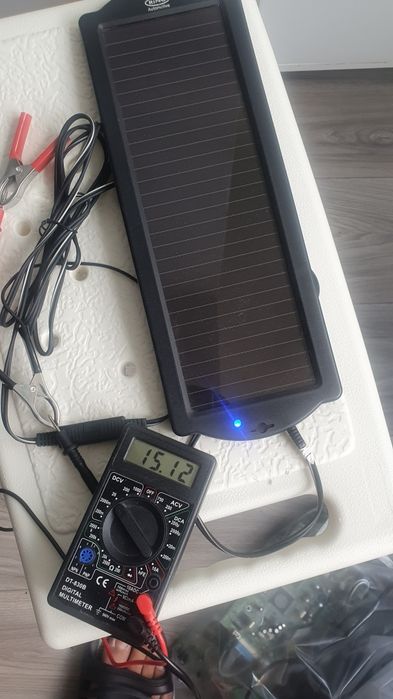 Panou solar încărcare baterii auto