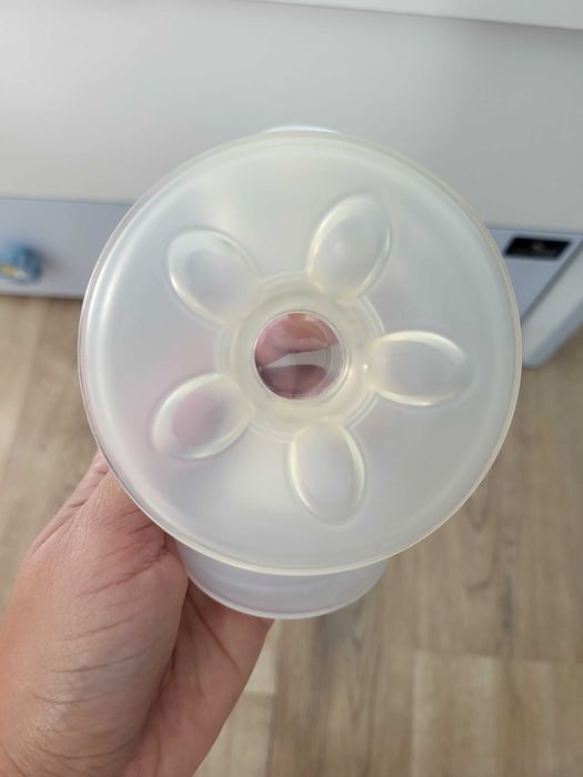 Помпа за кърма Филипс авент Philips Avent