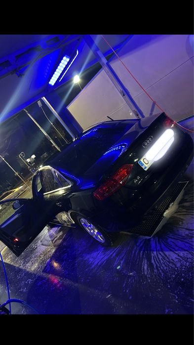 Vând Audi A4 B8.