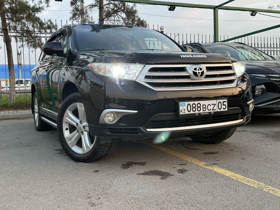 Продам Toyota Highlander 2012 г