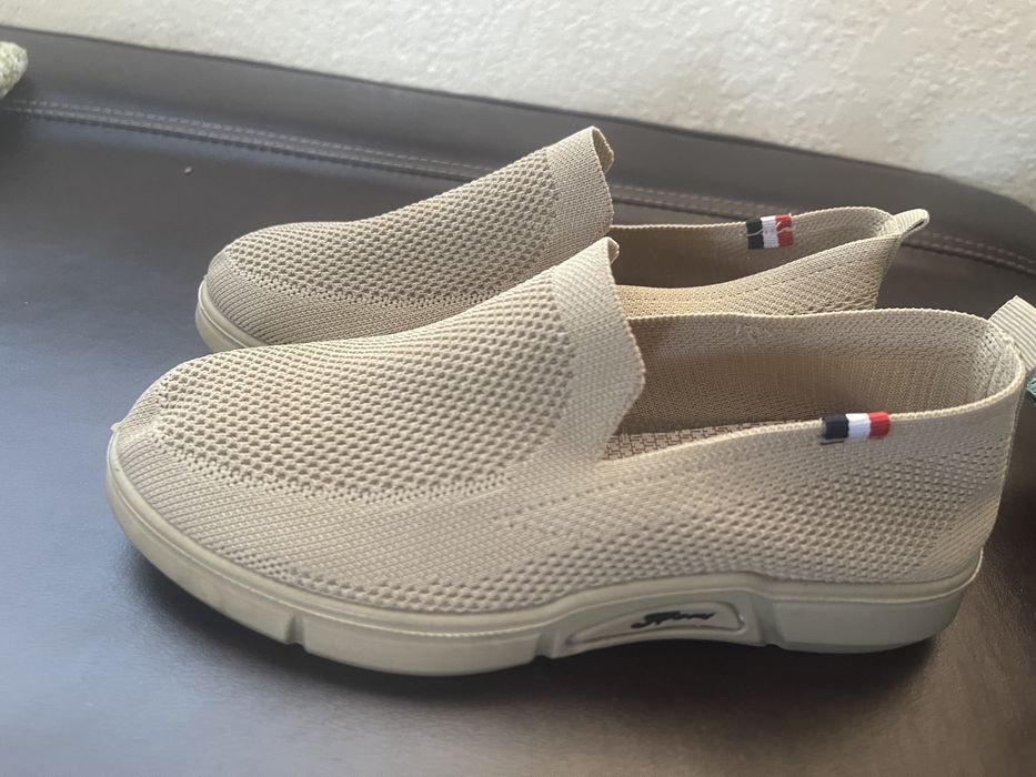 кроссовки новые