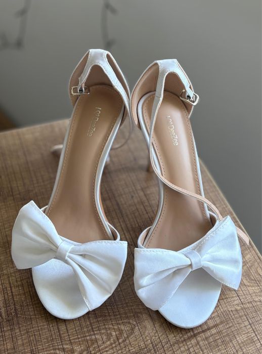 Pantofi dama mireasa eleganti