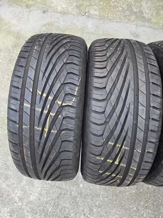 4 бр. Автомобилни гуми 225.45.18.UNIROYAL