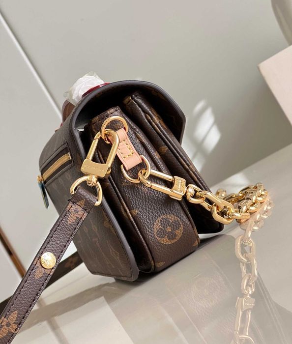 Geanta LV Louis Vuitton Metis East West 21 cm, tip Premium
