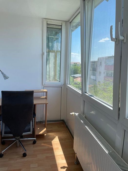 Inchiriez apartament cu o camera in zona Girocului