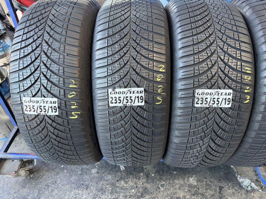 235/55/19 goodyear