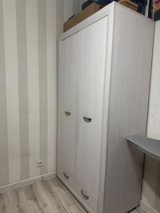 Продаю шкаф в хорошем состоянии