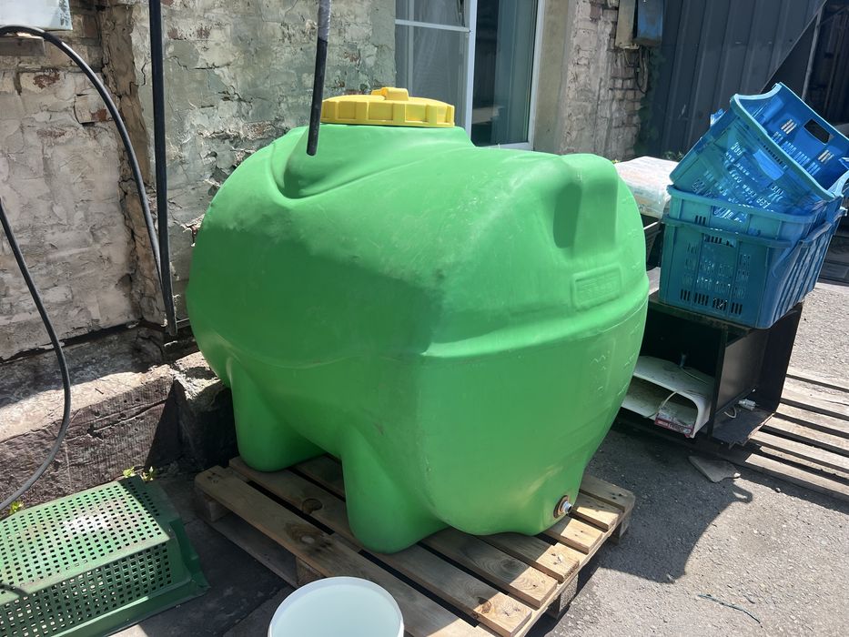 Бочка садовая 1000л