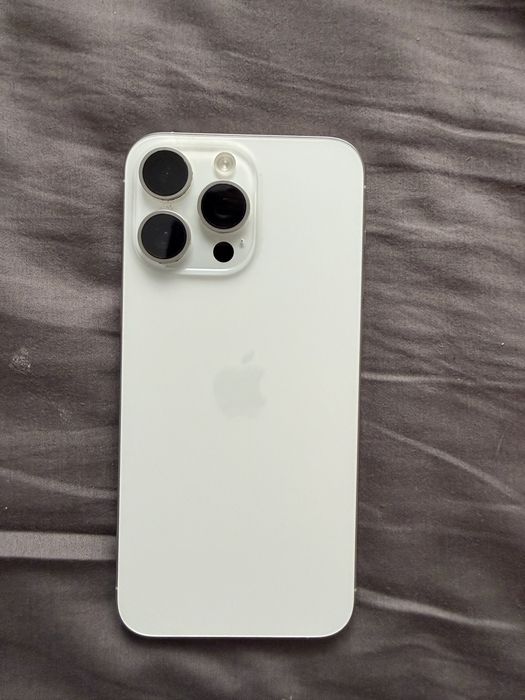iPhone 15 Pro Max 512GB White