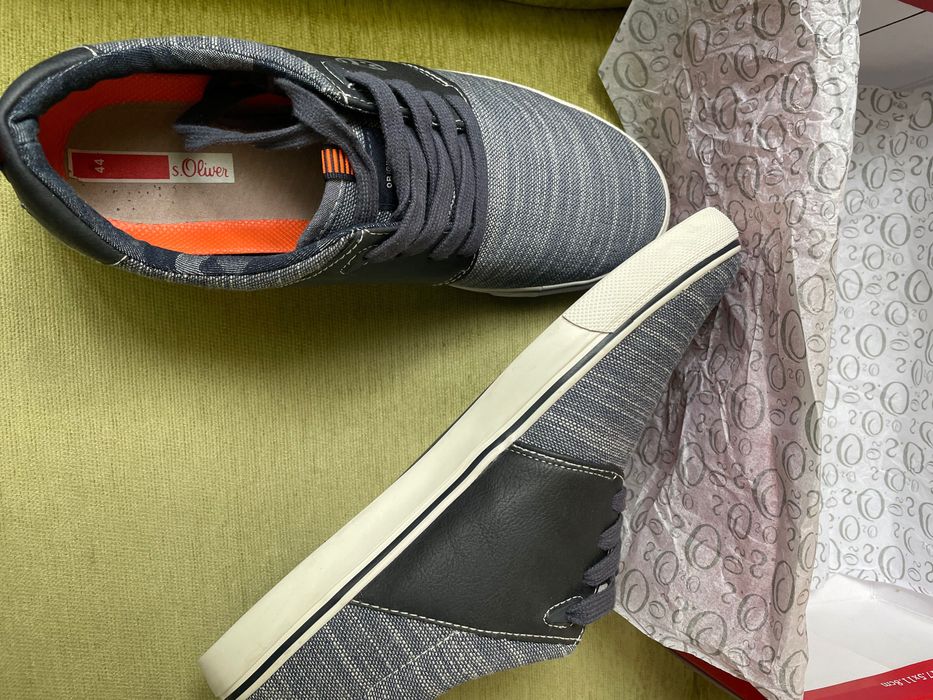 Нови спортни обувки  s.Oliver, 44 номер