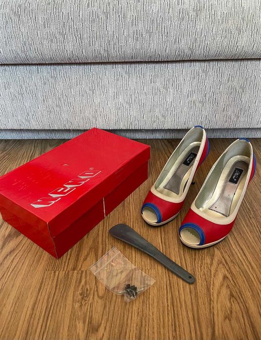 Pantofi cu toc Femei rosu-albastru