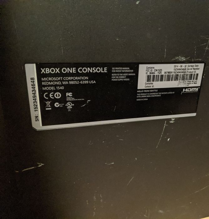 Продам xbox one идеал