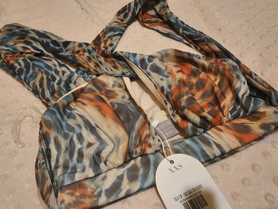 Top Outcast Isla Amazon