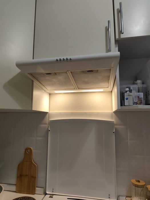 Продам эл. плиту и вытяжку