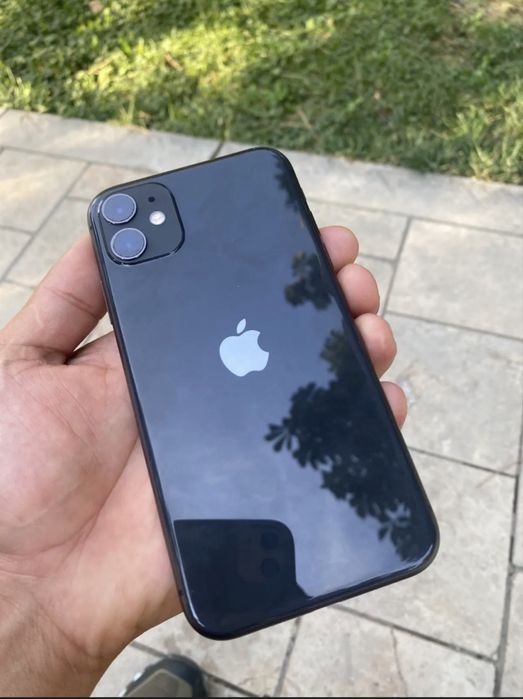 iPhone 11 black 128GB