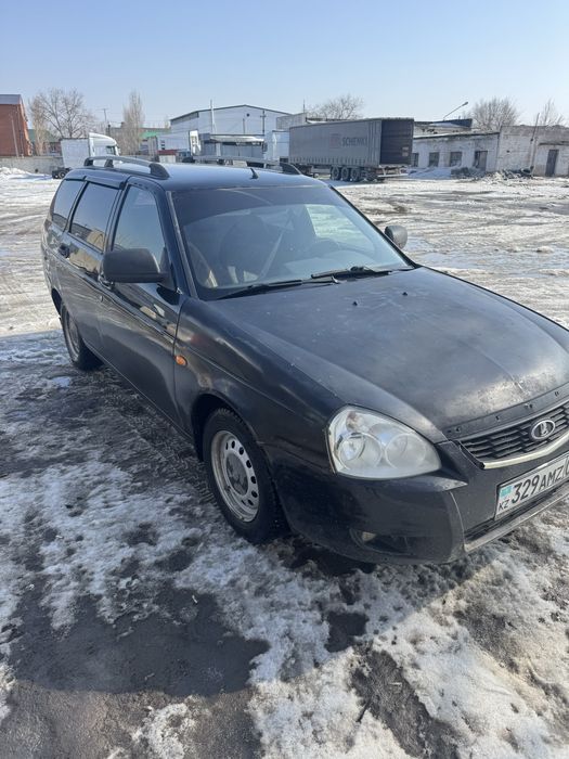 Продам Лада приора 2 универсал.2013 год выпуска.