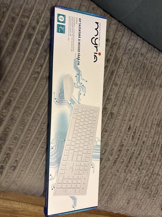 Vand set tastatura cu mouse si adaptor wifi asus