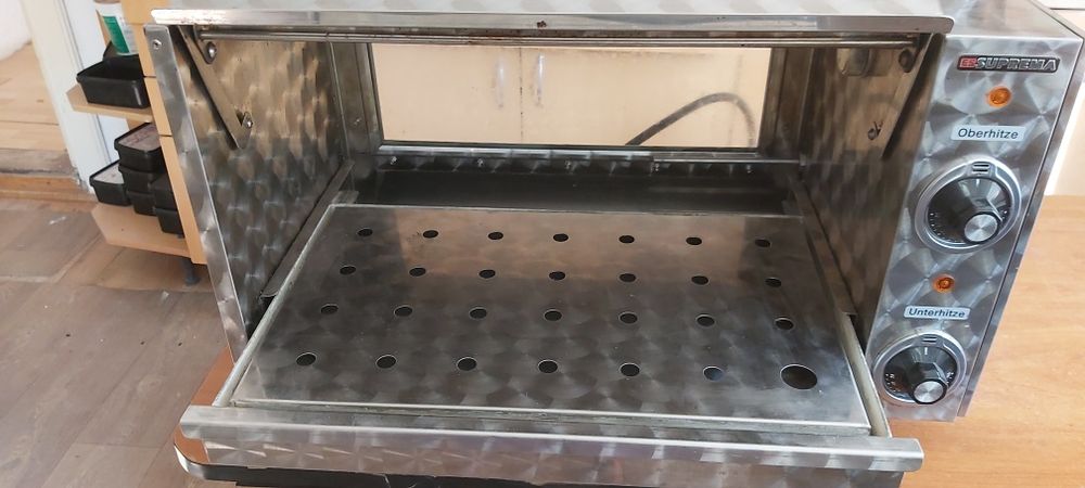 Vând cuptor incalzitor patiserie Suprema