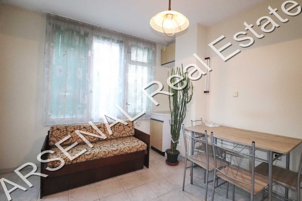 Дава се под наем Двустаен апартамент в София, Център - 63 кв.м за 370 € - Снимка #3