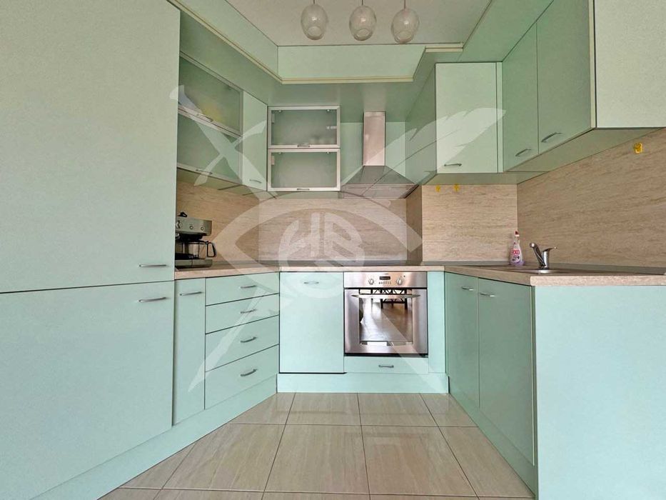 Продава се Многостаен апартамент в к.к. Слънчев бряг - 360 кв.м за 598 €/кв.м - Снимка #1