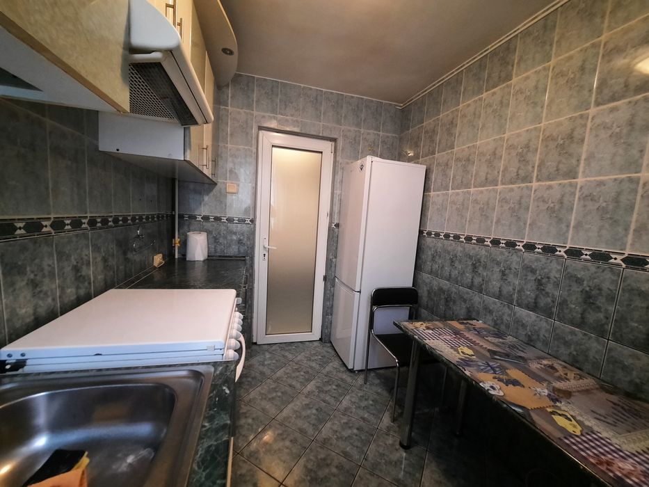 Apartament 3 camere ultracentral de închiriat