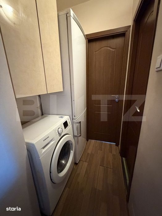 Apartament cu 3 camere, 52 mp, zona Dambu